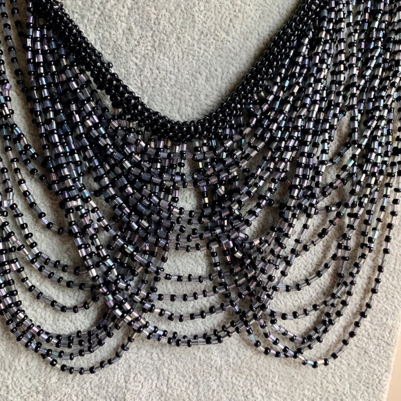 🕷 Amazing Black Seed Bead Spider Web Necklace - Gothic Web Necklace NWOT - Picture 3 of 7